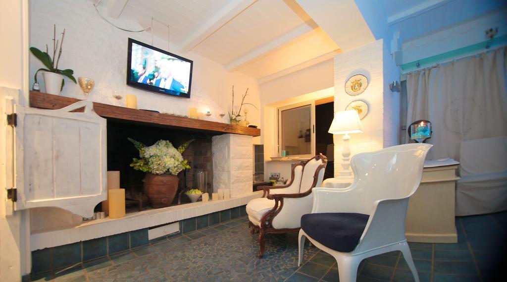 Domus Lina Hotel Fiumicino Exterior photo